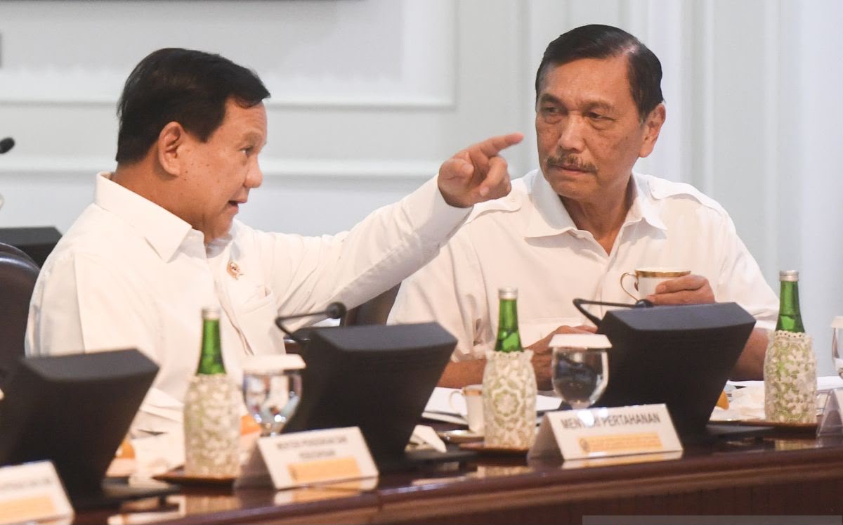 Prabowo Gelar Rapat Tertutup di Hambalang, Luhut Laporkan Kondisi Ekonomi dan Perkembangan GovTech