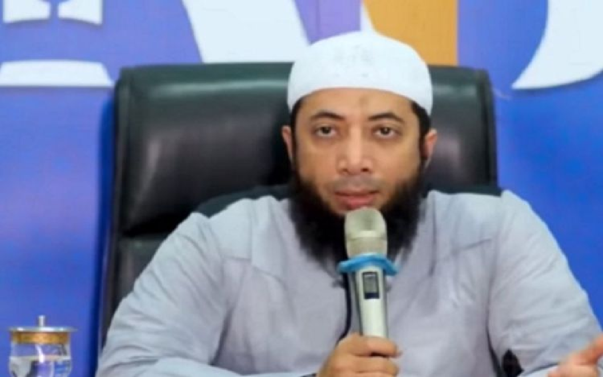 Ustadz Khalid Basalamah Sebut Ziarah Kubur Jadi DOSA Jika Dilakukan dengan Cara Ini