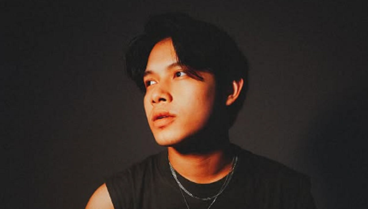 Viral Debut Album Rony Parulian, Netizen Dibikin Klepek-klepek!