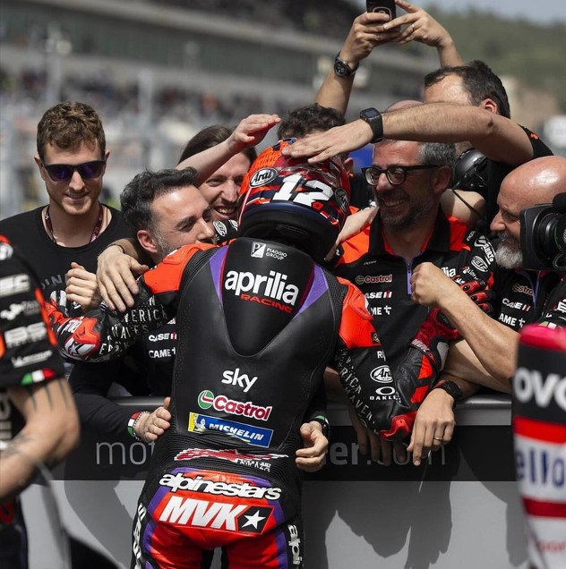 Apa yang Terjadi dengan Motor Aprilia? Maverick Vinales Kehilangan Podium di MotoGP Portugal 2024