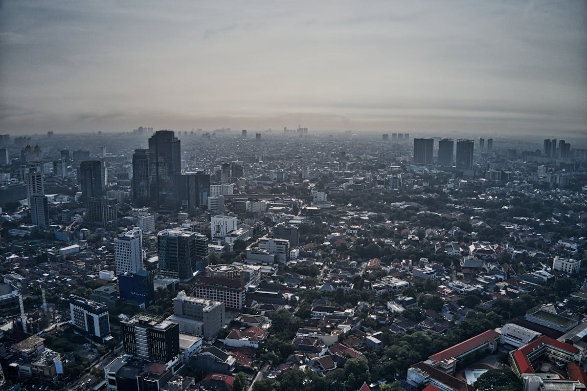 Cuaca Jabodetabek Hari Ini, Senin 25 Maret 2024: Cerah Berawan atau Hujan Ringan?