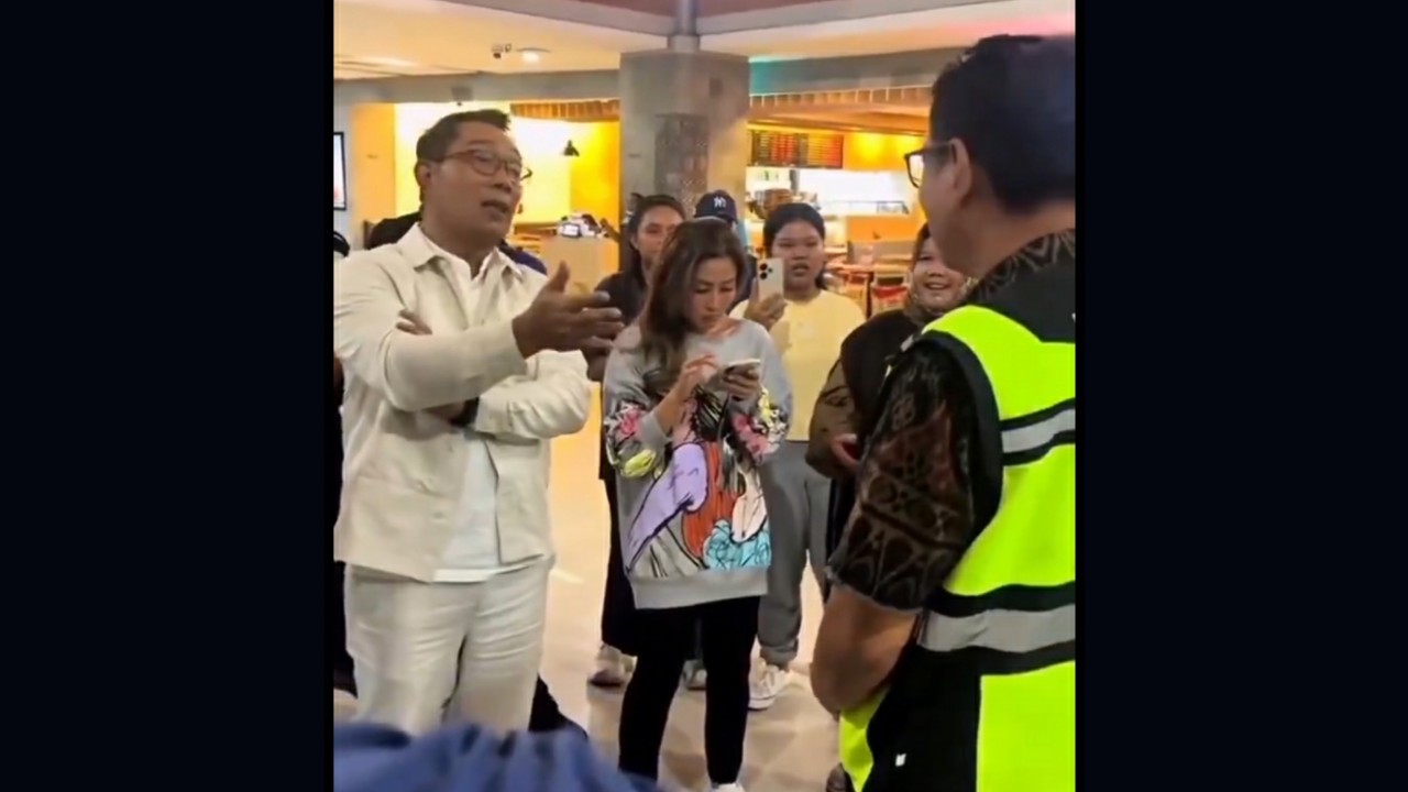 Viral Ridwan Kamil Protes Gegara Maskapai Super Air Jet Delay Berujung Dibatalkan
