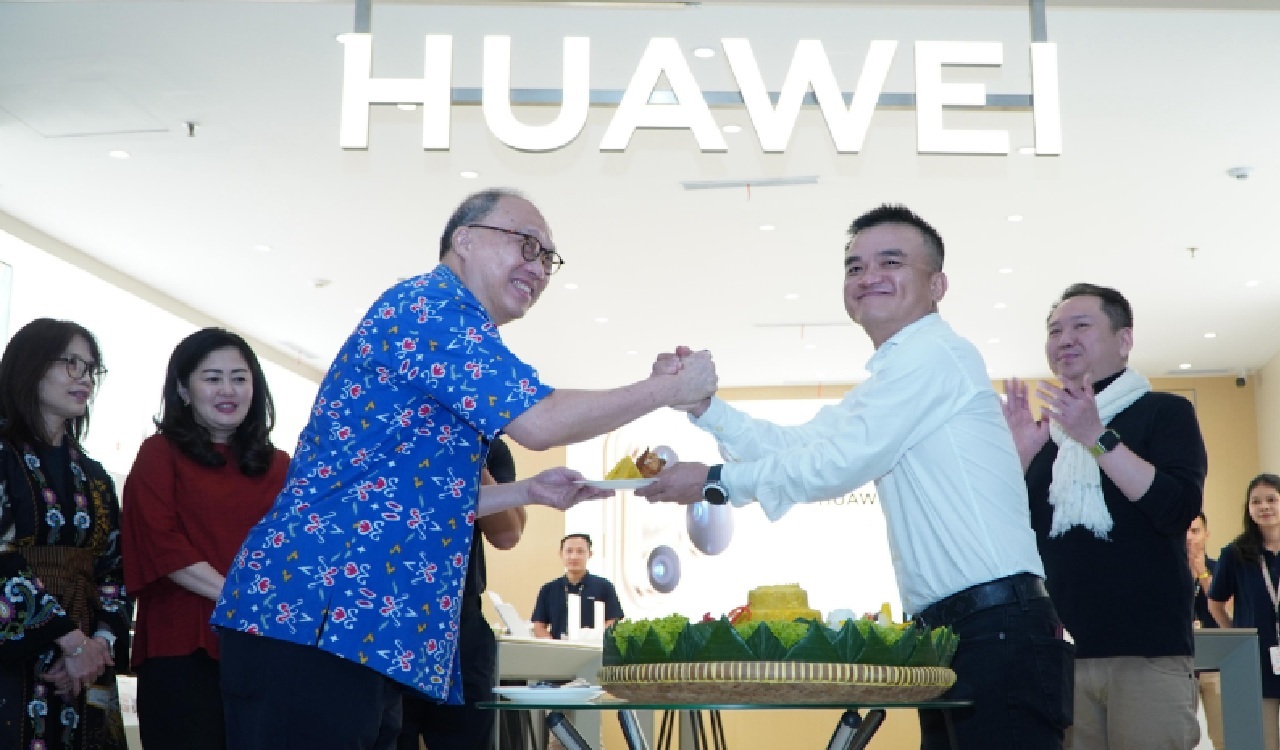HUAWEI Resmikan Experience Store di Central Park Mall, Hadirkan Pura 80 Series dan MatePad 11.5