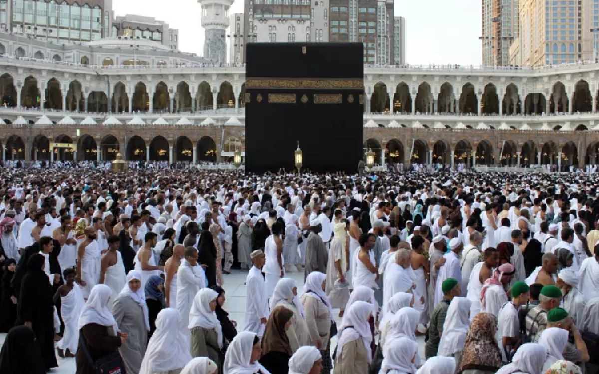 Musim Haji Tiba, Yuk Lakukan Sunnahnya Saat Mulai Tawaf Keliling Kabah