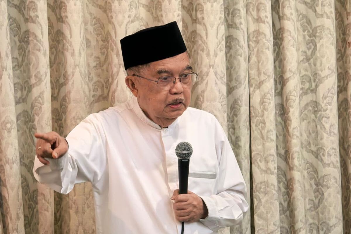 Sarjana Makin Banyak, Kerjaan Makin Susah, JK Sentil Kampus yang Cuma Jago Cetak Ijazah