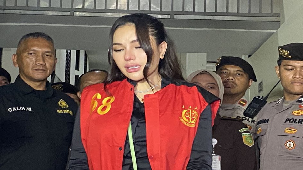 Momen Sedih Nikita Mirzani di Sidang Lolly, Terkuak Alasannya Sulit Berdamai dengan Vadel Badjideh
