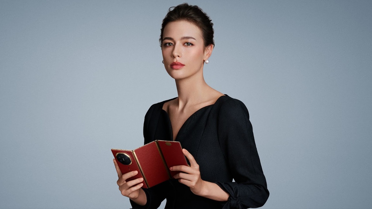 HUAWEI Mate XT | ULTIMATE DESIGN Jadi Smartphone Tri-Fold Revolusioner Pertama di Indonesia
