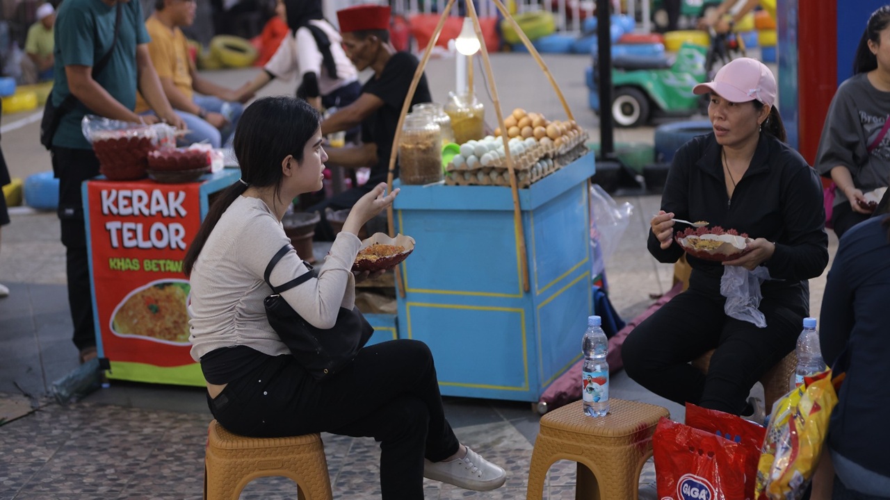 Kuliner Tradisional dari Sabang sampai Merauke Hadir di Jakarta Fair 2025