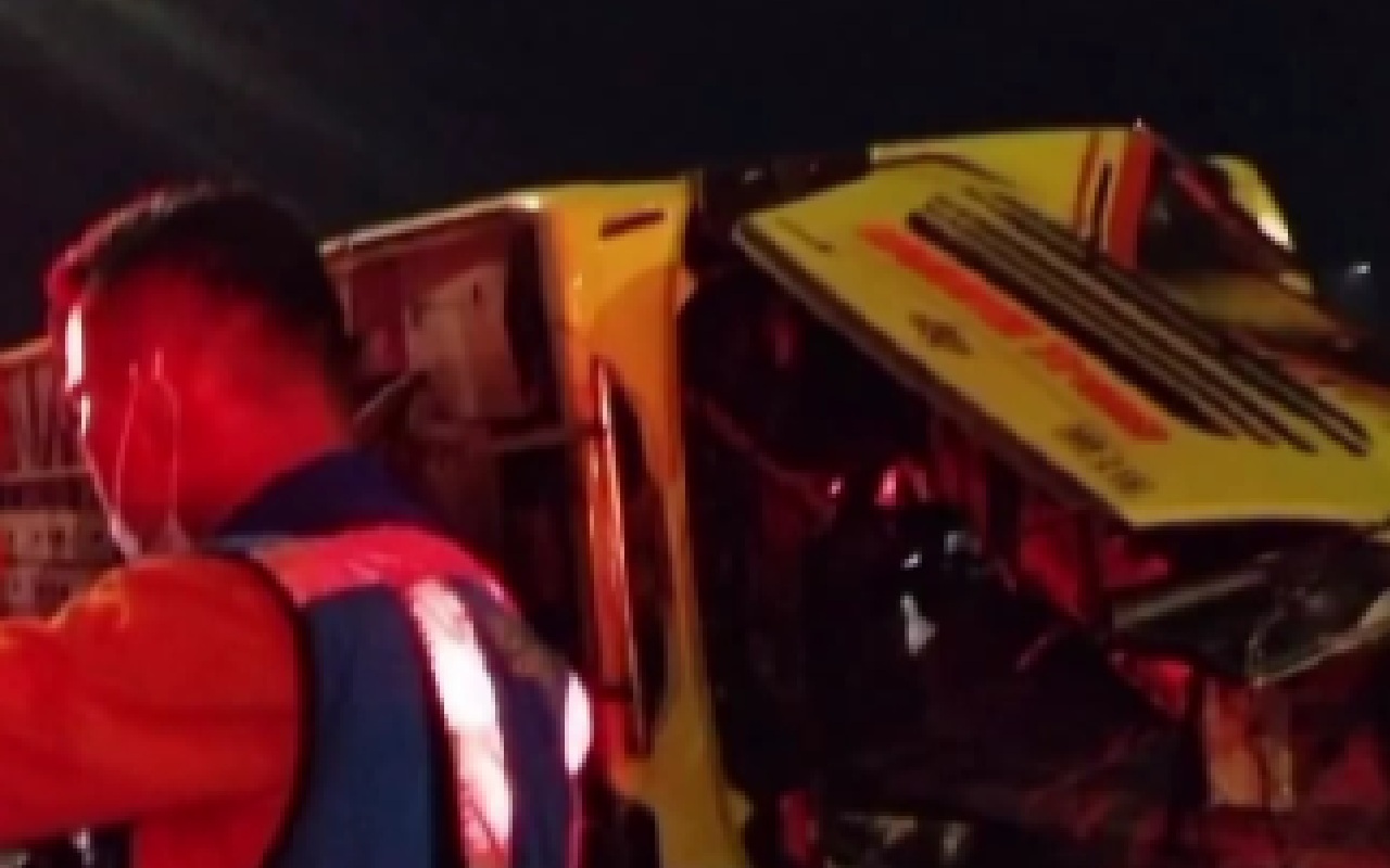 Tragedi Tol Krapyak Semarang: 16 Penumpang Tewas, Sopir Bus Selamat