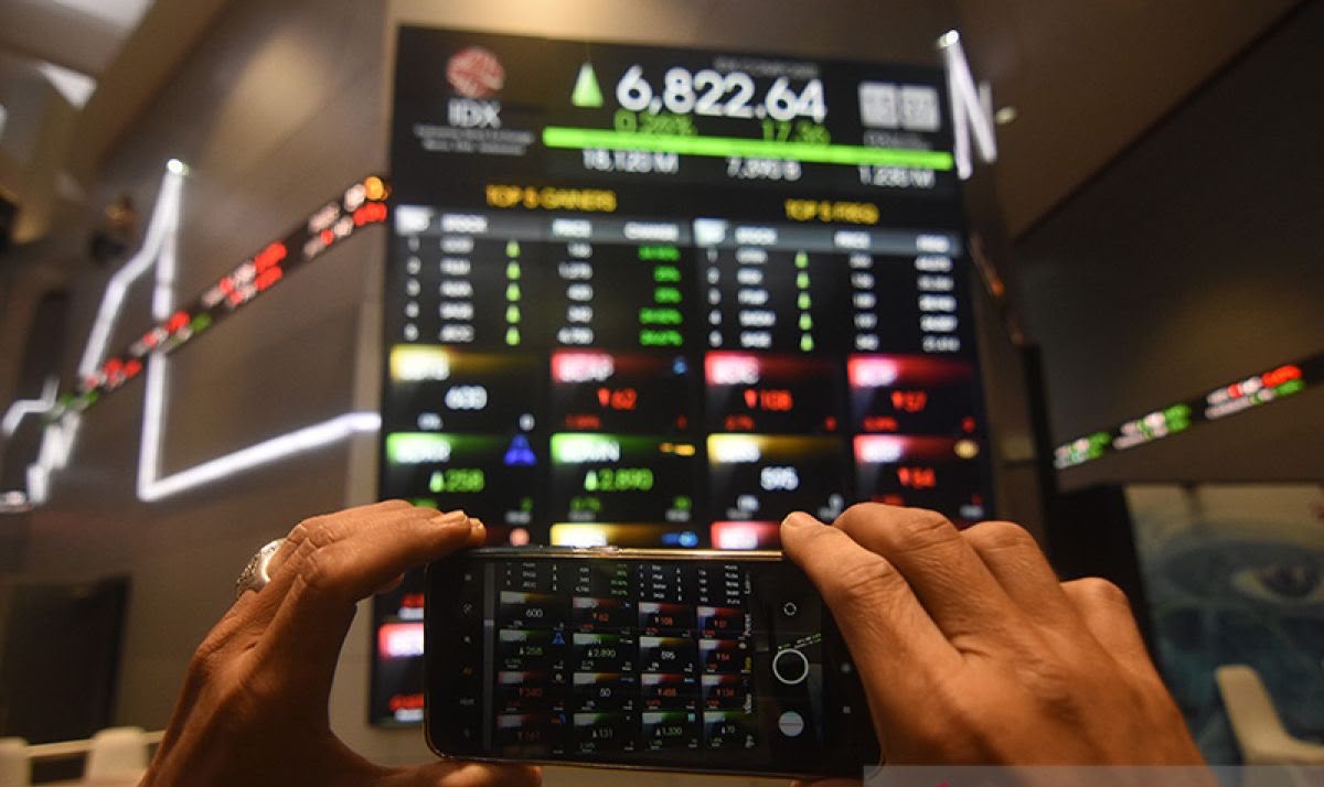 IHSG Bangkit usai Babak Belur, OJK Klaim Pasar Modal Mulai Pulih!