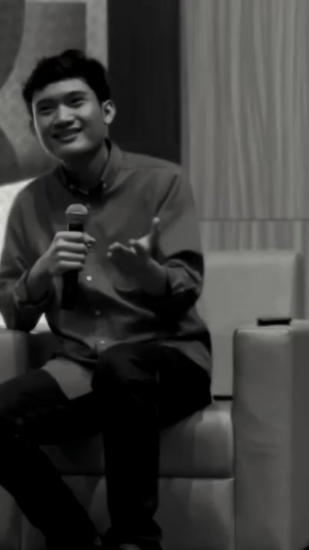 Mantan Ketua BEM UGM Tiyo Ardianto Ubah Tombo Ati Jadi Pesan Melawan Ketidakadilan Publik