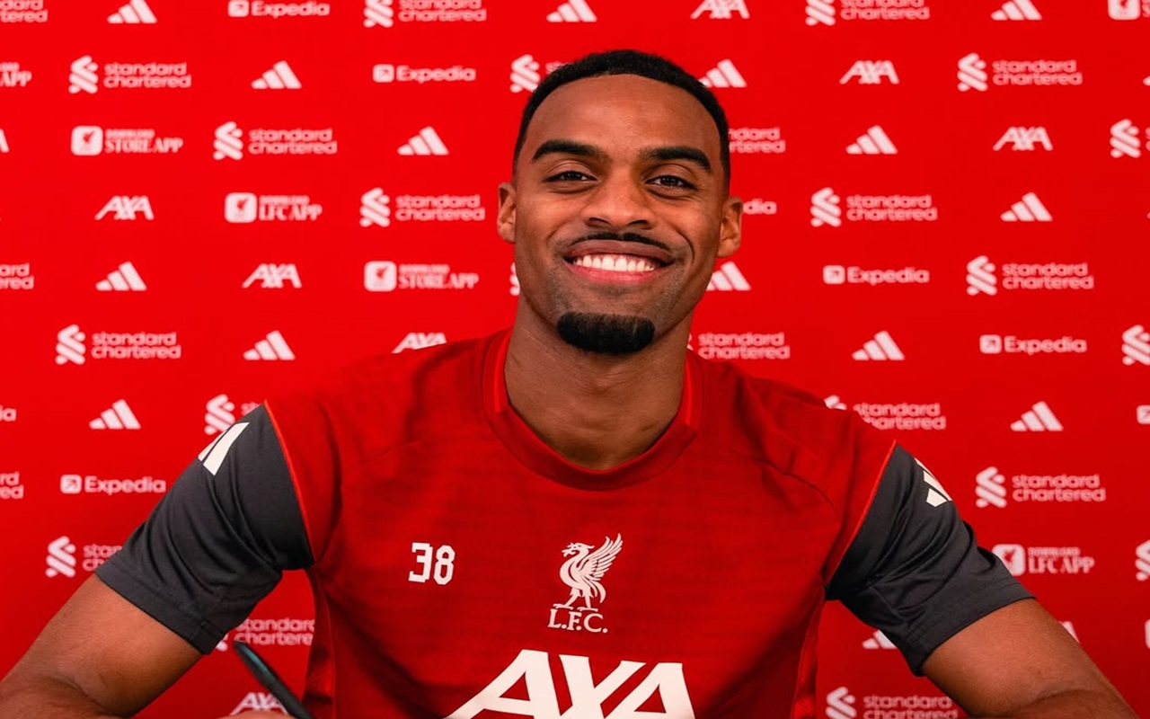 Era Baru Lini Tengah Liverpool: Ryan Gravenberch Dikontrak hingga 2032