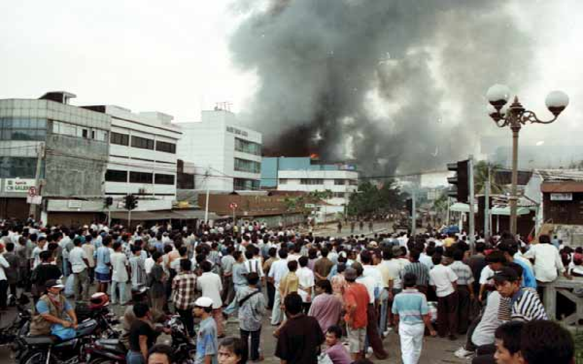 Prabowo dan Titiek Bercerai di Masa Kerusuhan 1998, Apa Saja yang Terjadi Saat Itu?