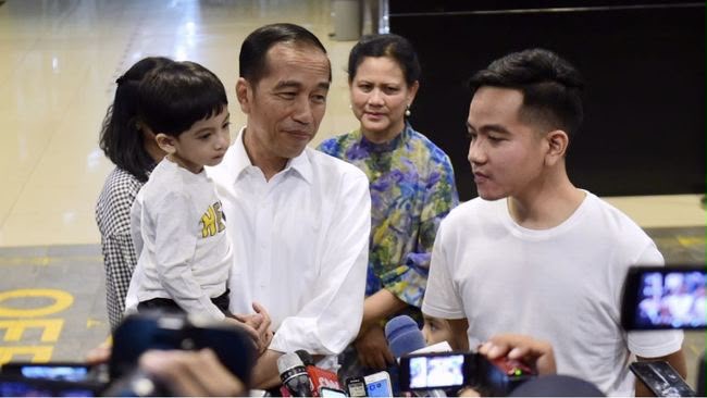 Geger Ijazah Gibran, Raja Juli Sentil Penggugat: Dulu Jokowi, Besok Kaesang, Lusa Jan Ethes?