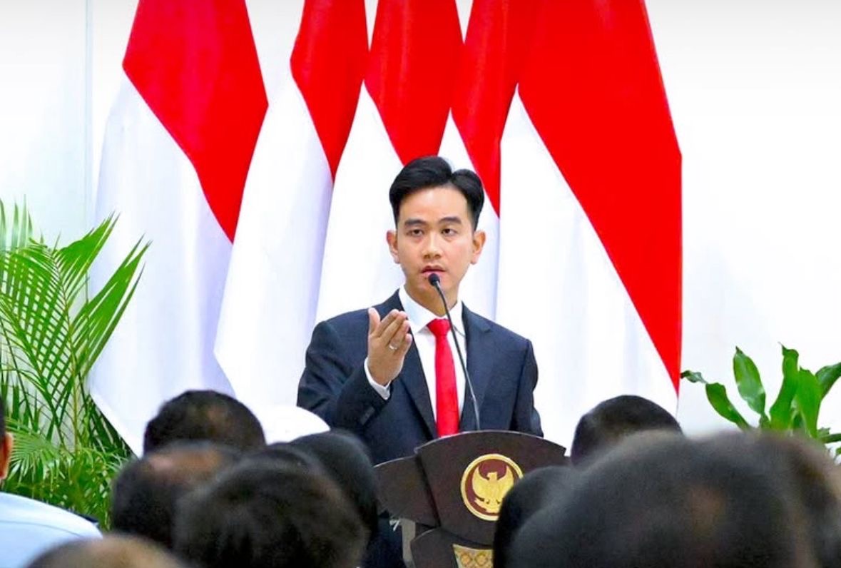 Jejak Pendidikan Gibran Berubah-ubah, Roy Suryo Bilang Fatal, Bukan Typo Biasa
