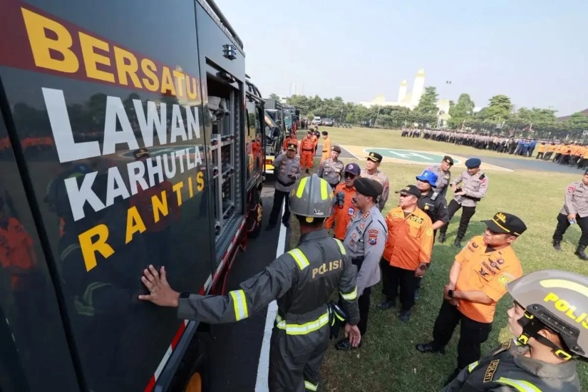 Karhutla Sumsel Belum Usai, Polri Andalkan 4.000 liter Formula X-Fire dalam Pengendalian Api Secara Cepat