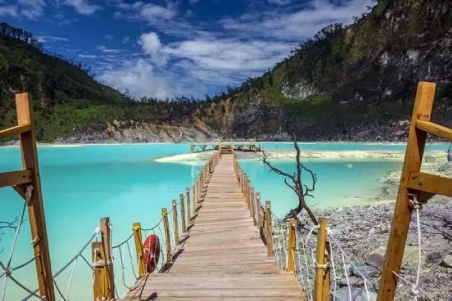 10 Destinasi Wisata Favorit di Jawa Barat Saat Lebaran