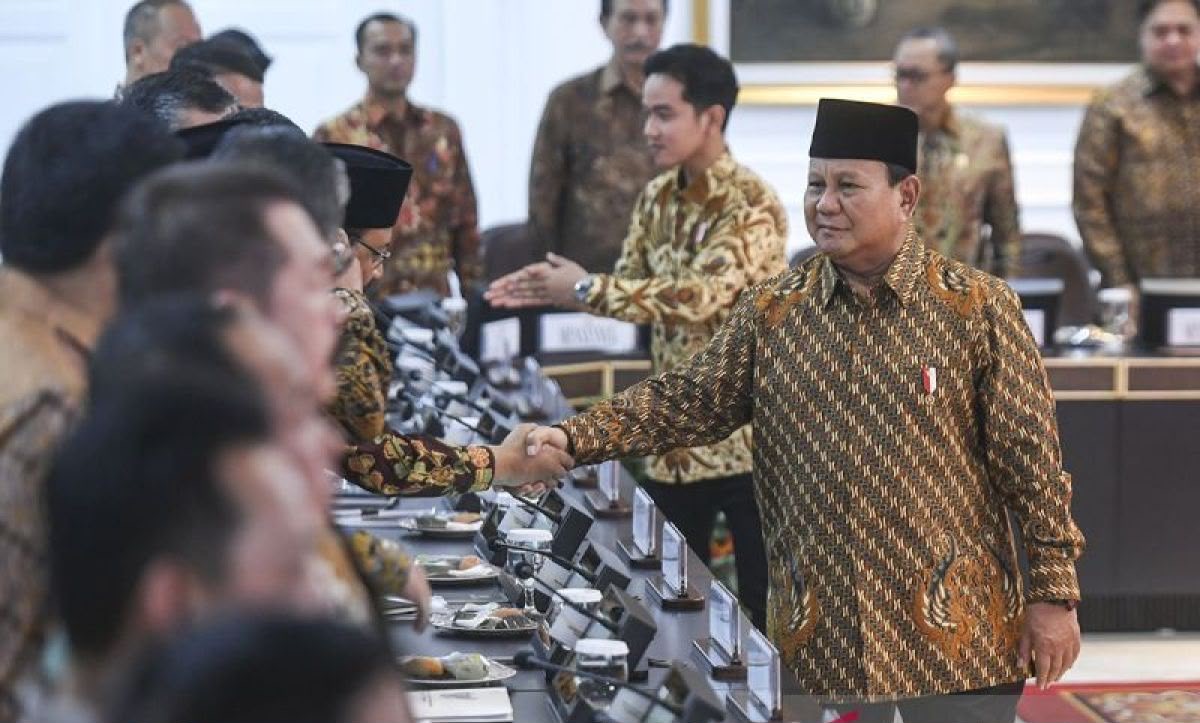 Prabowo Kumpulkan Semua Menteri ke Istana, Apa yang Bikin Sidang Kabinet Mendadak Dipercepat?