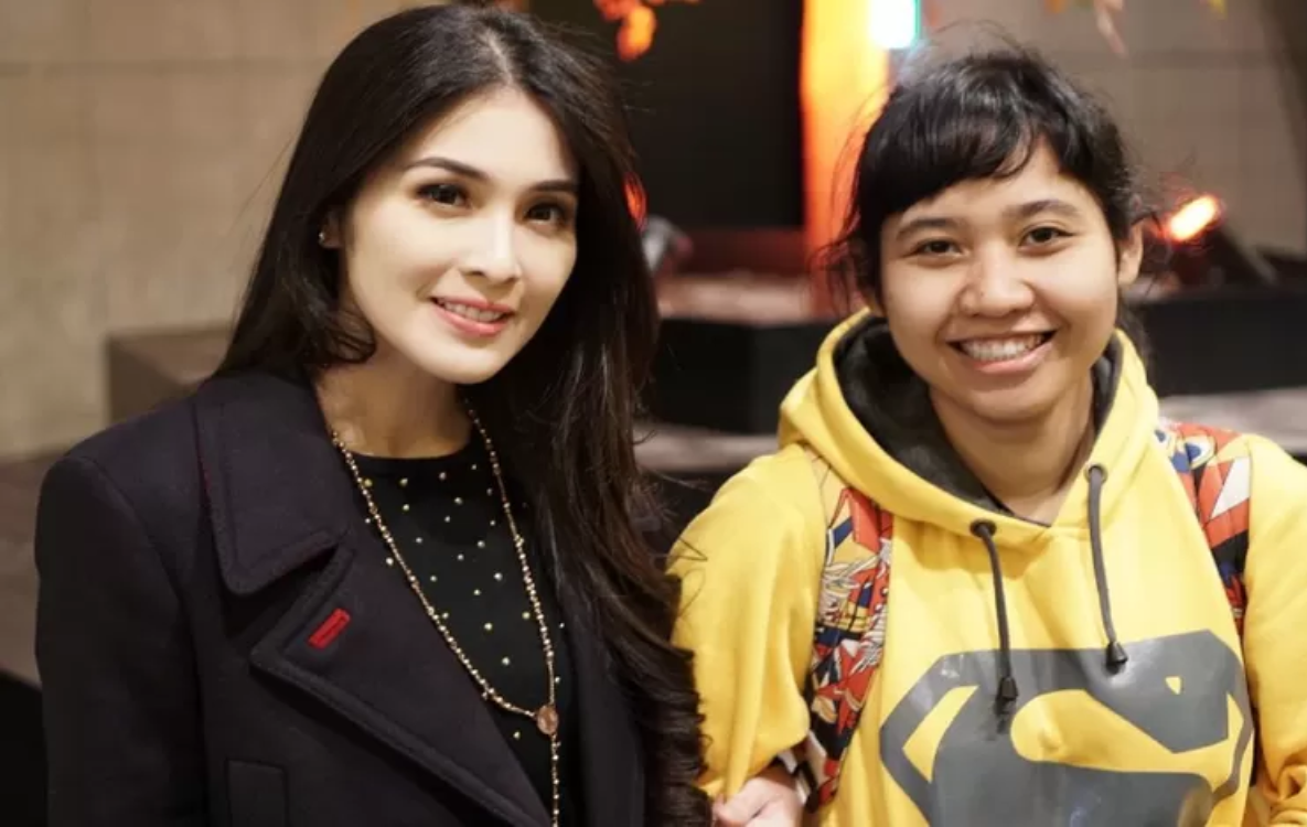 Asisten Sandra Dewi Dapat Kiriman Hampers Misterius, Jangan-jangan Isinya...