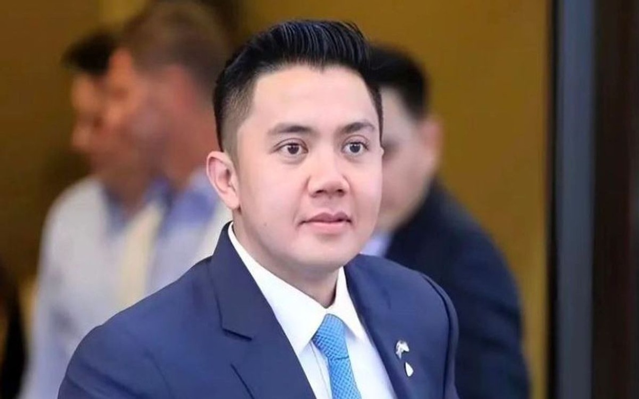Seskab Teddy Bantah Isu Indonesia Chaos: Itu Narasi yang Keliru!