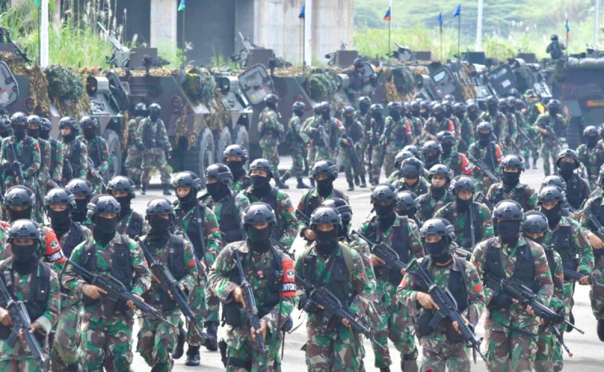 Sehari Usai Demo DPR, Tentara Masih Nongkrong di Slipi, Jalanan Belum Aman