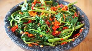 Resep Sambal Kangkung Pedas Segar, Lauk Sederhana yang Bikin Nasi Nambah