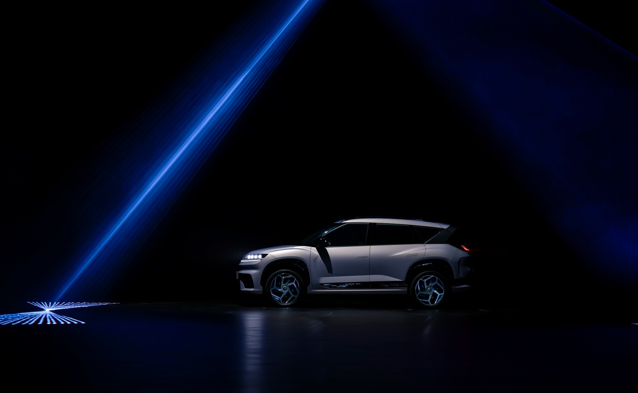 Hyundai Perkenalkan ELEXIO, SUV Listrik Premium dengan Desain Futuristik