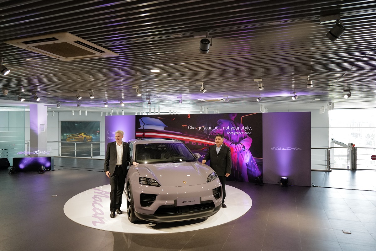 Porsche Indonesia Hadirkan Exclusive Private Preview The New All-Electric Macan 4 di Porsche Centre Surabaya