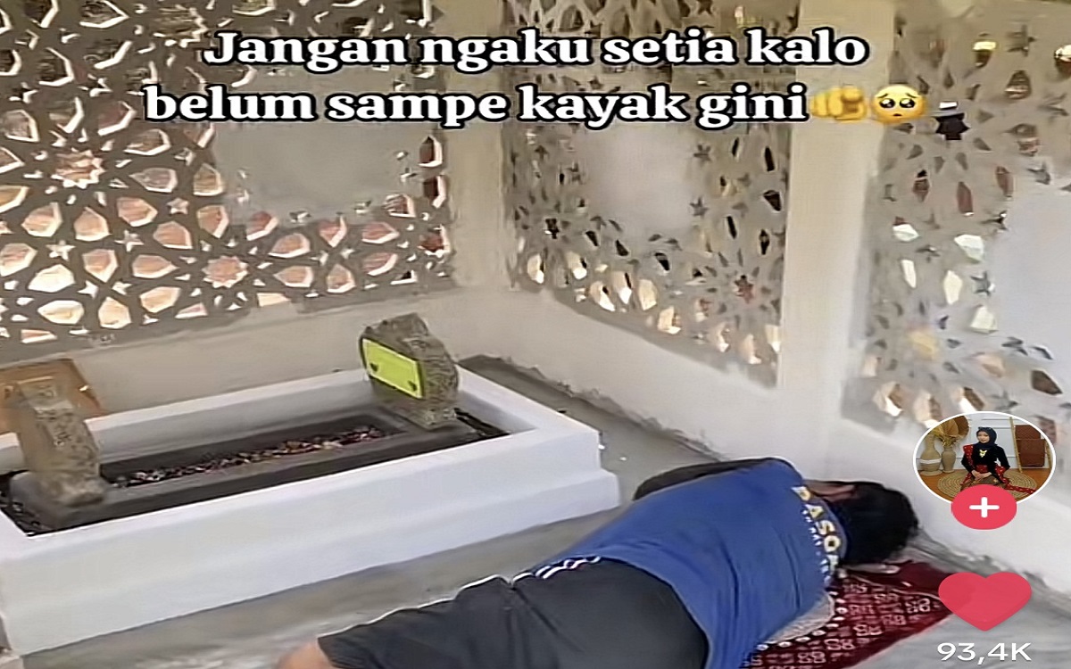 Pria Viral Tidur di Samping Makam Istri, Kuburan Baru Sudah Disiapkan di Sebelahnya