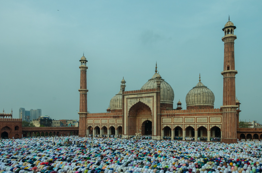 Inilah Bacaan Niat Sholat Idul Fitri untuk Berjamaah dan Sendiri di Rumah, Yuk Diingat