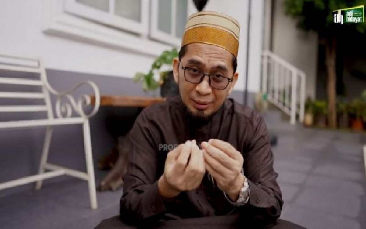 Supaya Rezeki Melimpah Banyak, Ustadz Adi Hidayat Sarankan Baca Doa Ini Setiap Pagi