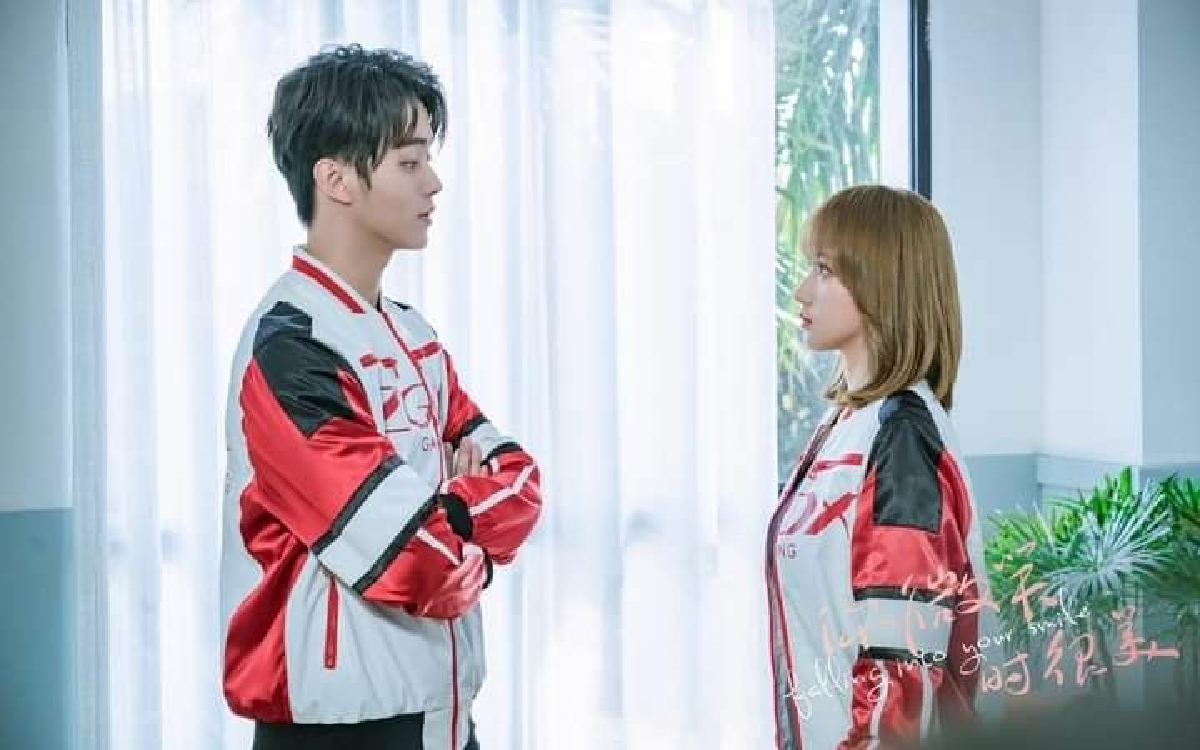 Link Nonton Drama China Falling Into Your Smile, Kisah Cinta dan Perjuangan Tim E-sports