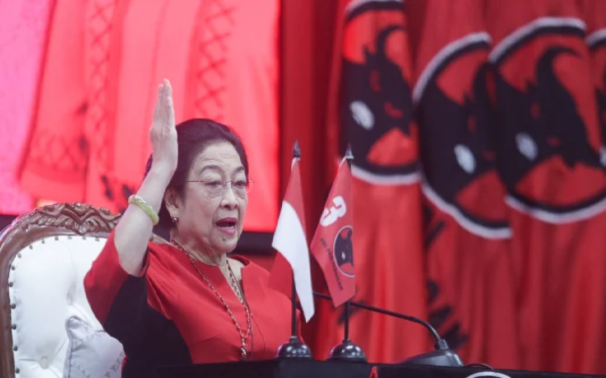 UKT Naik Bikin Megawati Pusing: Kurangi Anggaran Bansos!