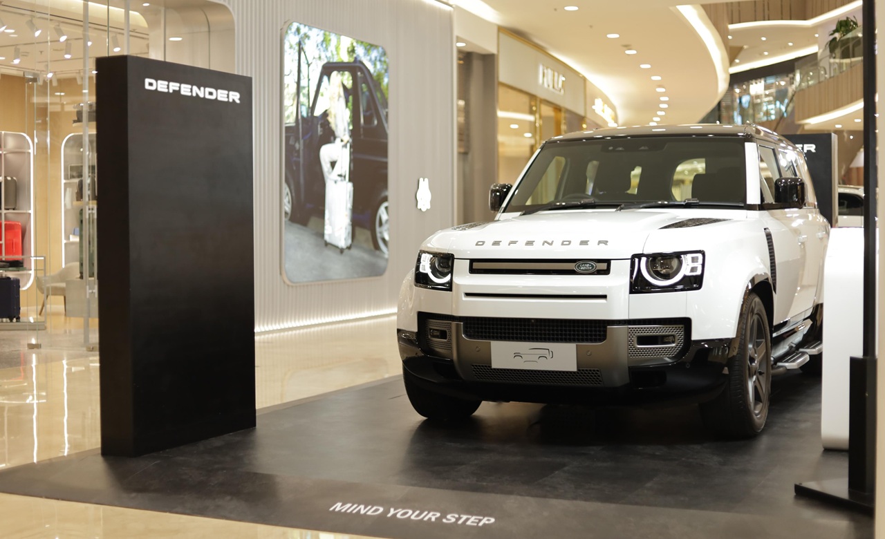 Range Rover & Defender Mejeng di Senayan City, Tawarkan Pengalaman Premium dan Penawaran Eksklusif