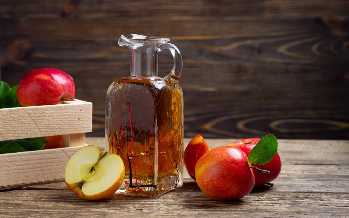 5 Cara Mudah Gunakan Cuka Apel untuk Mengatasi Masalah Ketombe