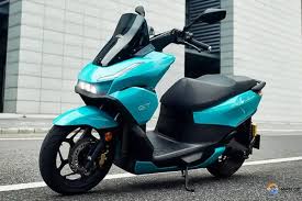 Honda E-VO GT Resmi Meluncur: Skuter Listrik Futuristik dengan Kamera Ganda dan Jarak Tempuh 170 Km!