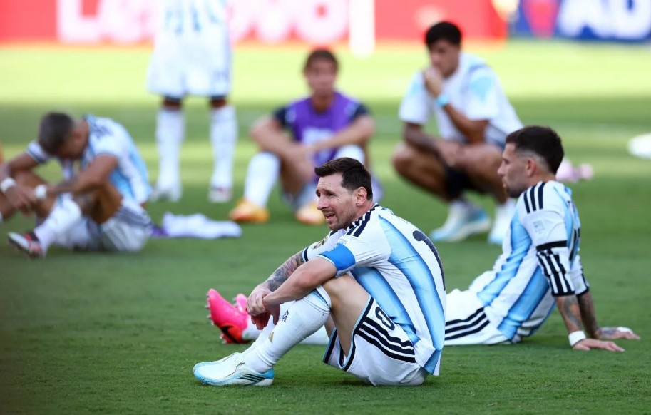 Final Piala Dunia 2026: Tangis Lionel Messi Pecah Usai Argentina Ditekuk Spanyol 0-1