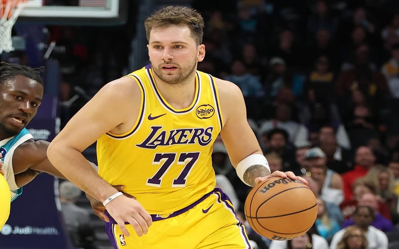 Luka Doncic Menggila, Lakers Hentikan Tren Buruk Usai Libas Kings 125-101