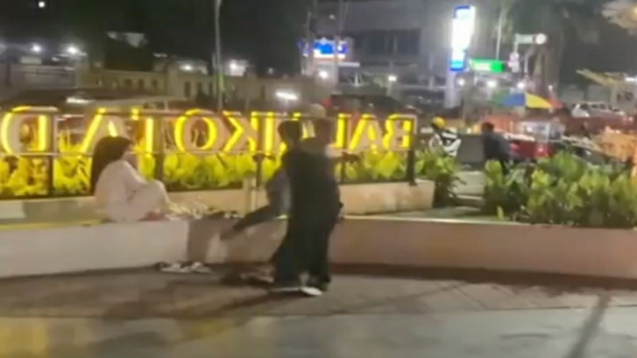 Viral Remaja Ditendang Pria di Depok Gara-gara Papan Skateboard