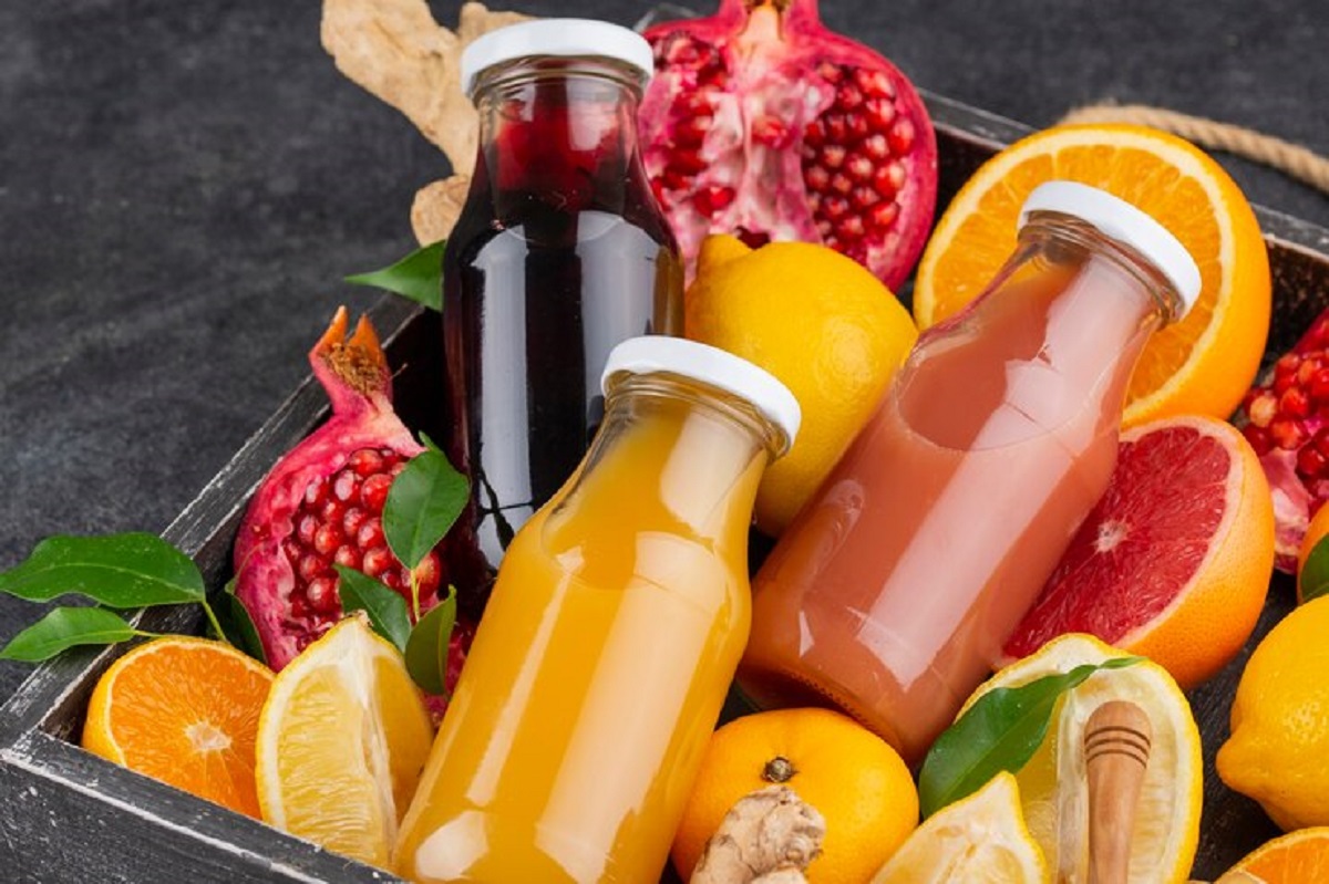 Lebih Suka Minum Jus Buah daripada Makan Buah Secara Langsung? Ahli Diet Ungkap Fakta 'Buruknya'