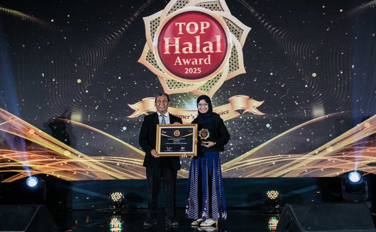 Wardah Raih Dua Penghargaan Top Halal Award 2025, Tegaskan Posisi Sebagai Brand Kecantikan Halal Terkemuka di Indonesia