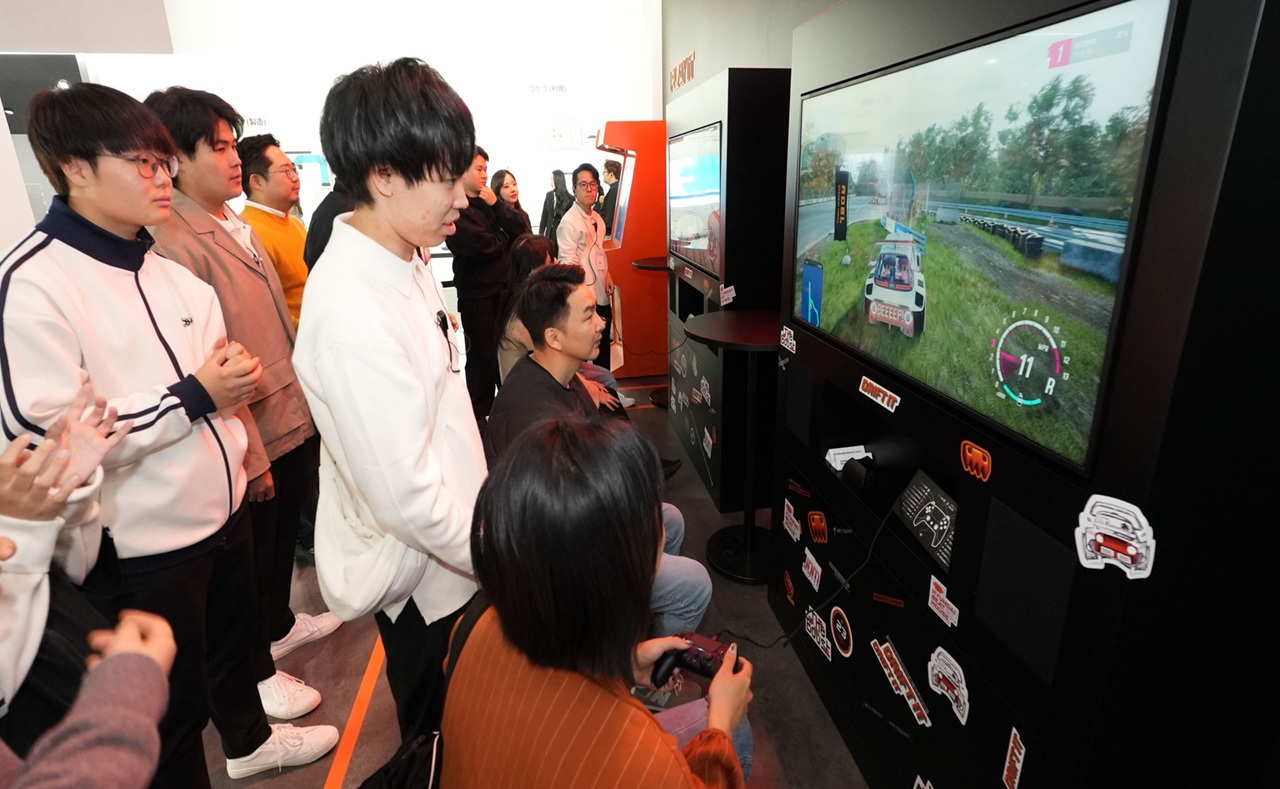 Kolaborasi Futuristis: Hyundai INSTEROID Masuk ke Game Drift Open-World JDM