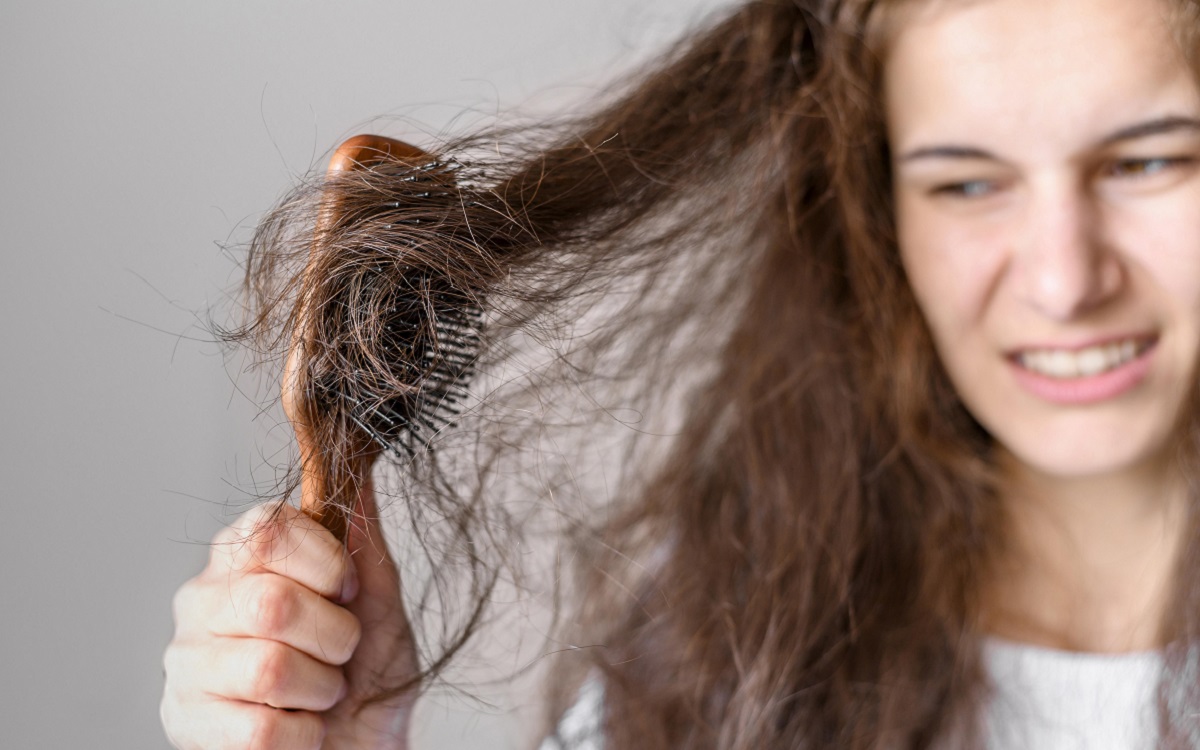 Rahasia Merawat Rambut Kering dan Kasar, 7 Tips Ini Bisa Bikin Rambut Jadi Halus dan Sehat!