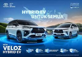 Toyota Veloz Hybrid vs Daihatsu Rocky Hybrid, Pilih MPV Nyaman atau SUV Irit? Ini Perbandingannya!
