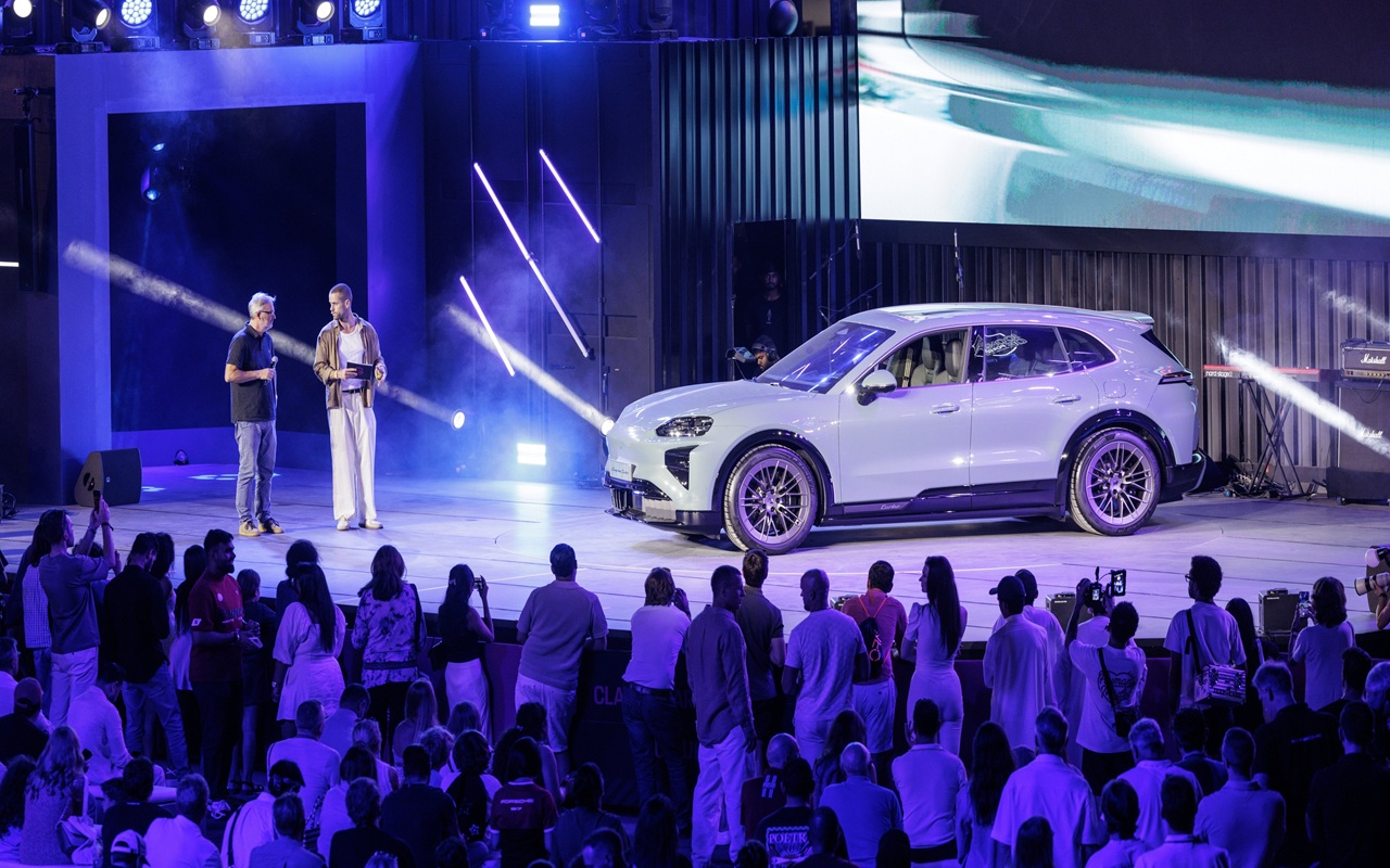 Cayenne Jadul Disulap Jadi Baru! Porsche Pamer Restorasi Gila-Gilaan di Icons of Porsche