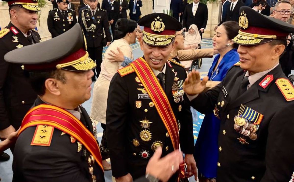 Baru Lengser dari Kursi Kapolri, Listyo Sigit Malah Dapat Bintang Mahaputera