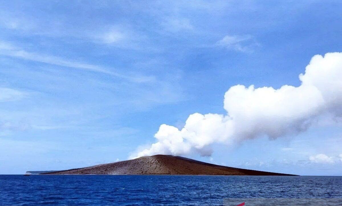 Anak Krakatau Belum Jinak, 14 Kali Meletus Usai Erupsi 25 Jam, Warga Diminta Jangan Sok Nekat