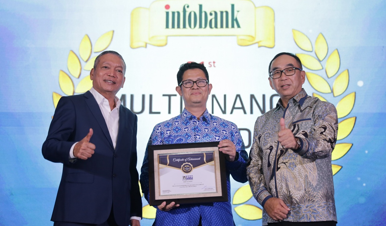 Summit Oto Finance Raih Penghargaan Infobank Multifinance Award 2025