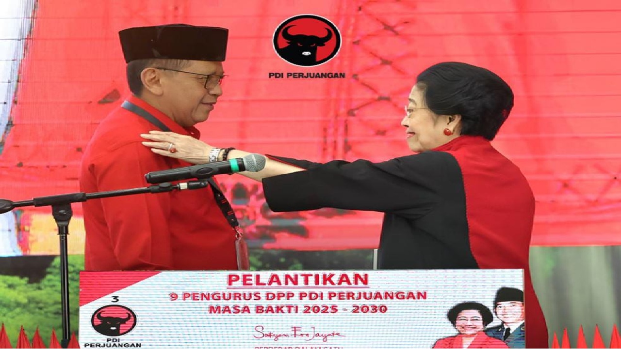 Resmi! Hasto Kristiyanto Kembali Jabat Sekjen PDIP, Megawati Ungkapkan Hal Ini