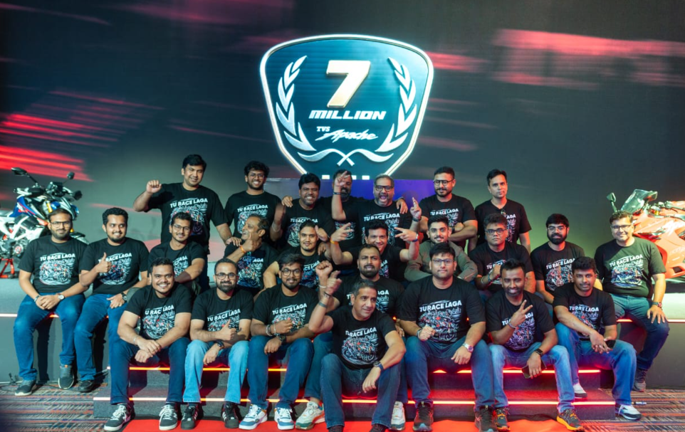 Tembus 7 Juta Pengguna di 90 Negara, TVS Apache Perkuat Warisan Balap Lewat Kampanye Global 'Tu Race Laga'